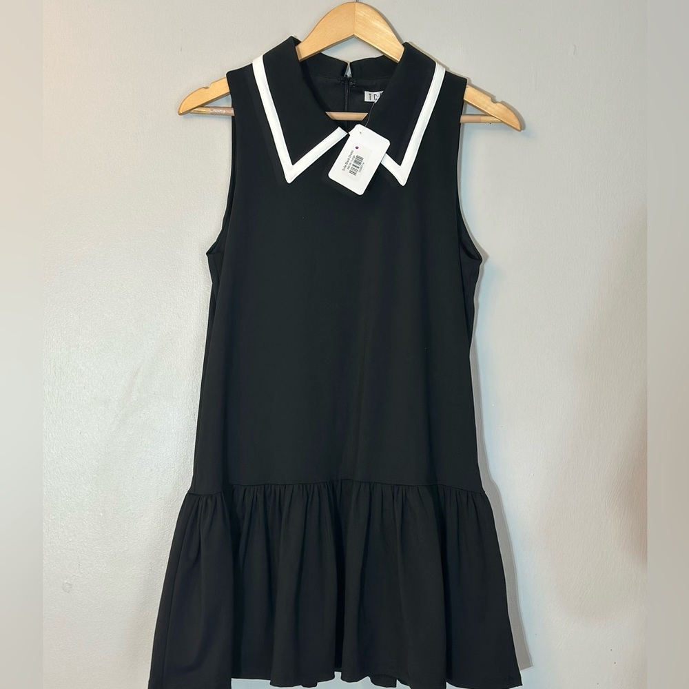 Women’s Black Sleeveless Drop-Waist Dress with White Trim Collar Size Large chic - Picture 2 of 9